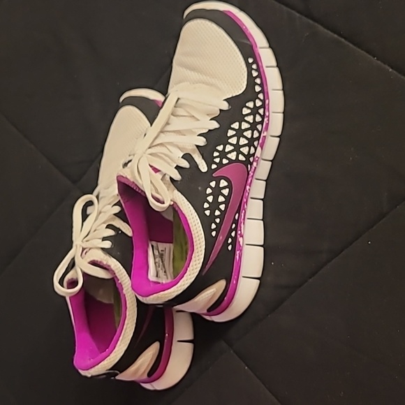 Nike Free Run Sneakers - Picture 4 of 4